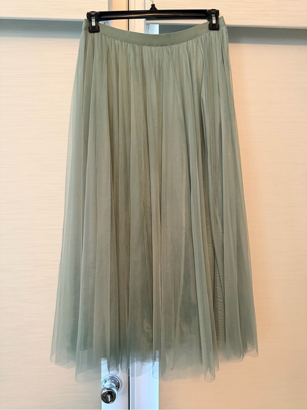 DR2 Pleated Tulle Midi Skirt in Sage Green